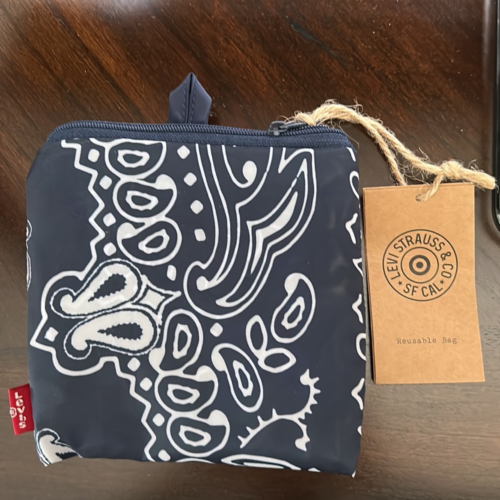 Brand New Never Used Levi’s Stauss &Co Bandanna Reusable Shopping Bag Navy Blue - Picture 3 of 5